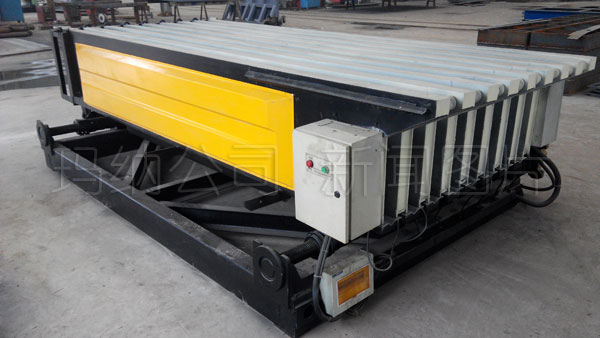 ��©�{ʯ������C(j��)M01�DƬ