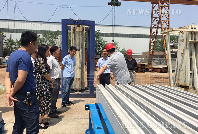 墻板機(jī)加工中心4 墻板機(jī)加工中心4